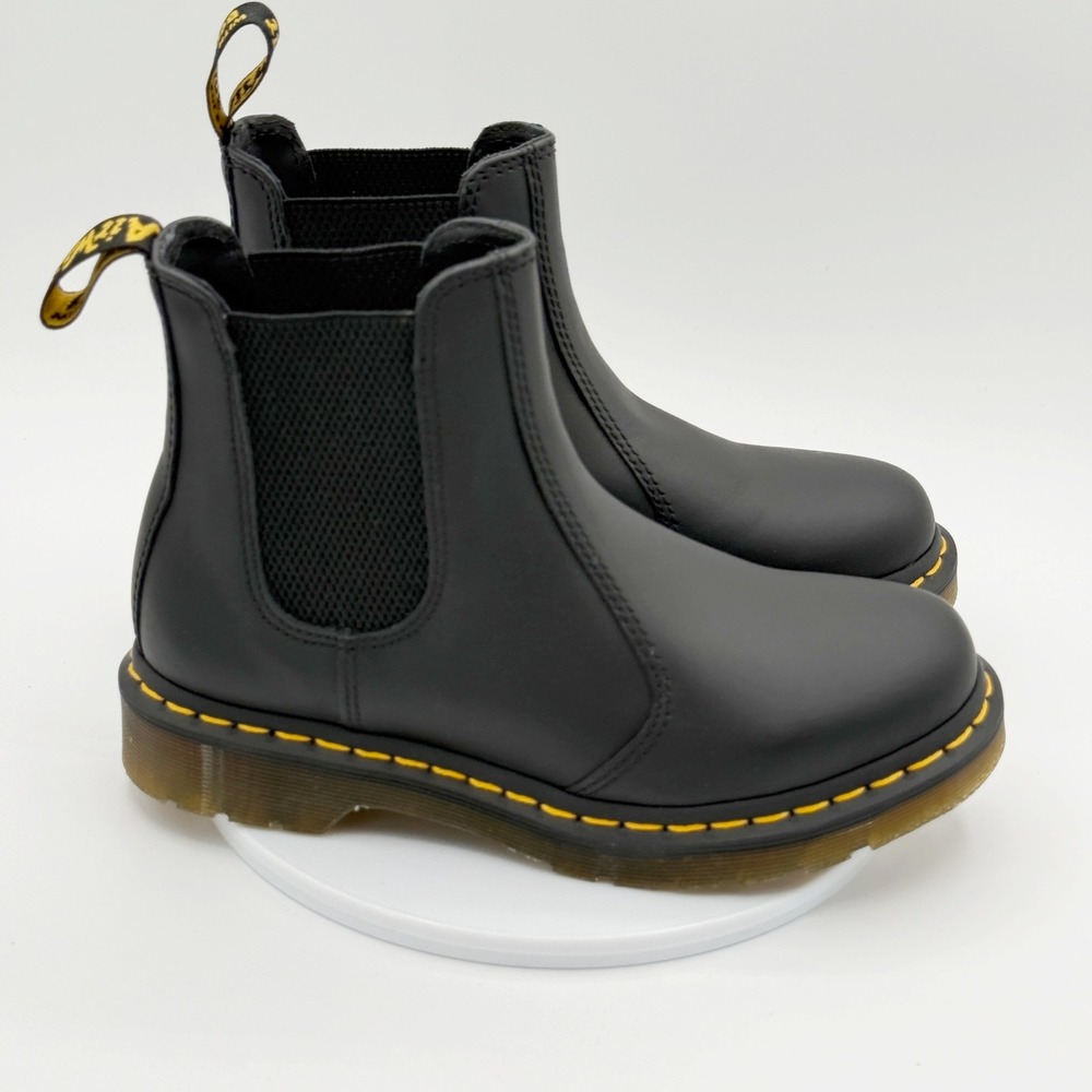 Dr Martens 2976 Chelsea Boot Size 6 Womens Smooth Black Leather NEW